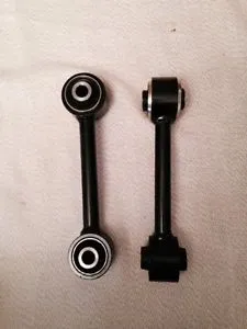 Barra transversal de suspensão traseira MR554111 Mitsubishi