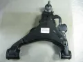 Braço oscilante inferior direito de suspensão dianteira Toyota Land Cruiser J200