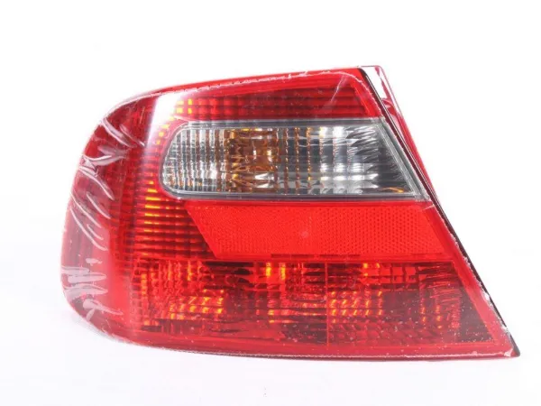 Lanterna traseira esquerda externa MR485471 Mitsubishi