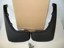 Protetores de lama traseiros, kit 999J2XR000E4 Nissan/Infiniti