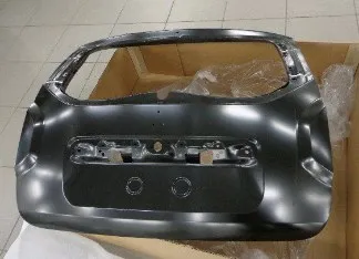 Porta traseira (3ª/5ª porta-malas (tampa de alcapão) 901001386R Renault (RVI)