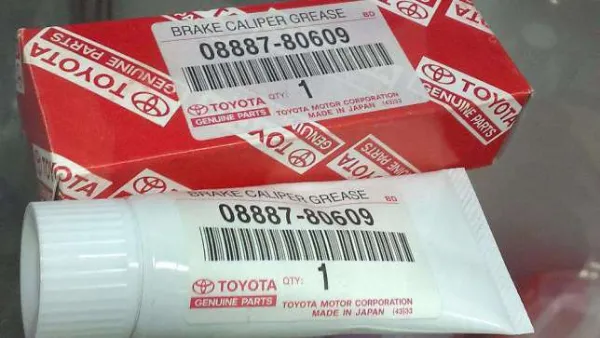 Lubrificante dos sistemas de frenagem 888780609 Toyota