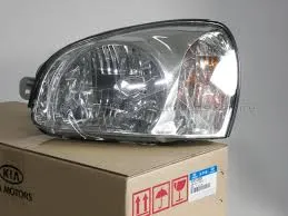 Luz esquerda 9210126000 Hyundai/Kia