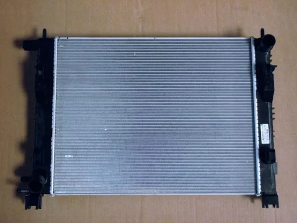 Radiador de esfriamento de motor Dacia Lodgy JS
