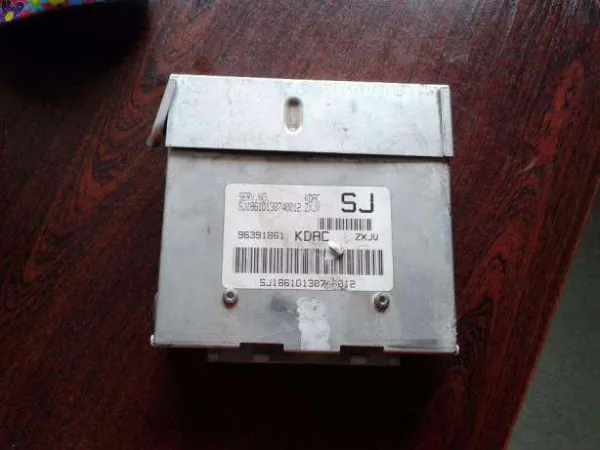 Módulo de direção (Centralina eletrônica) de motor Daewoo Lanos KLAT
