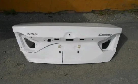 Tampa de porta-malas 6440133590 Toyota