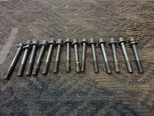Parafuso de cabeça de motor (CBC) B1460 FAI