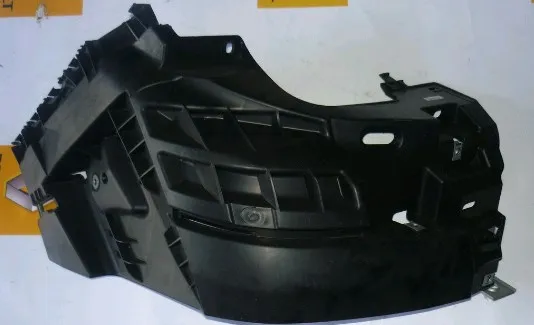 Consola do pára-choque dianteiro direito 620340101R Renault (RVI)