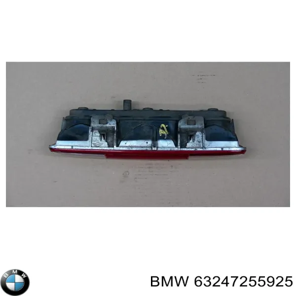 Lanterna traseira esquerda/direita 63247255925 BMW