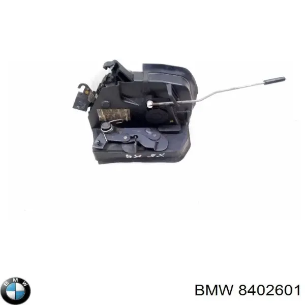 Fecho da porta traseira esquerda 8402601 BMW