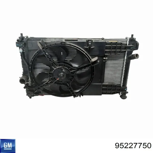 Radiador de esfriamento de motor 95227750 General Motors