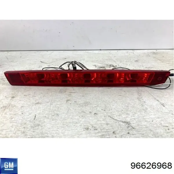 Sinal de parada traseiro adicional Chevrolet Captiva I