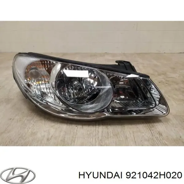 Luz direita 921042H020 Hyundai/Kia
