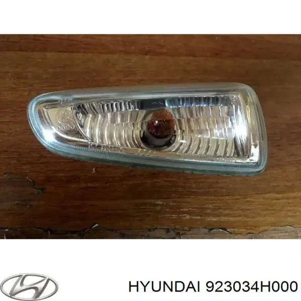 Luz intermitente no pára-lama esquerdo 923034H000 Hyundai/Kia