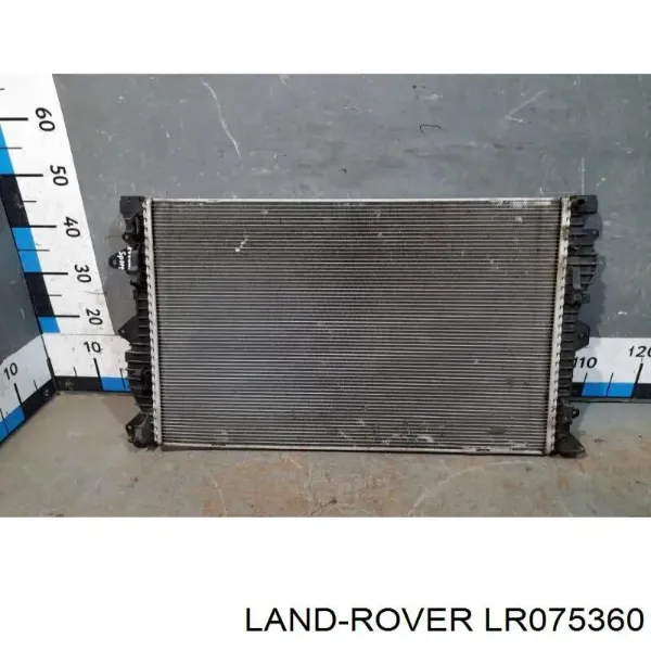 Radiador de esfriamento de motor LR075360 Land Rover