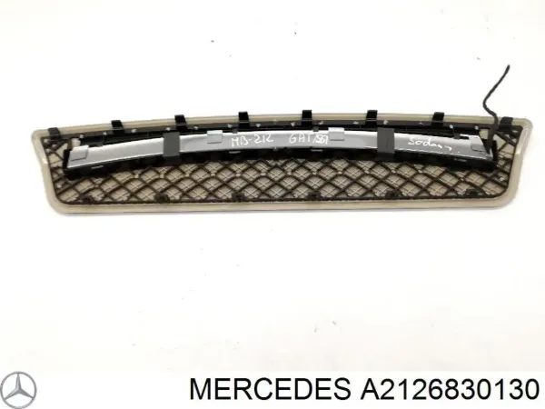 Sinal de parada traseiro adicional A2126830130 Mercedes
