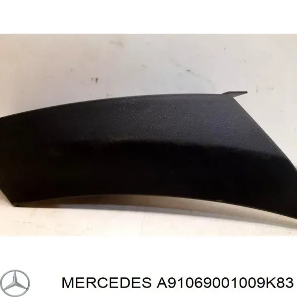 Moldura do pára-lama dianteiro direito A91069001009K83 Mercedes