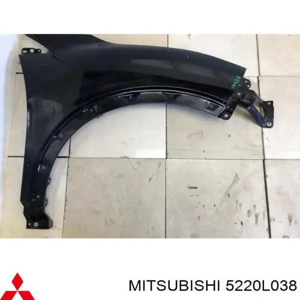 Pára-lama dianteiro direito 5220L038 Mitsubishi