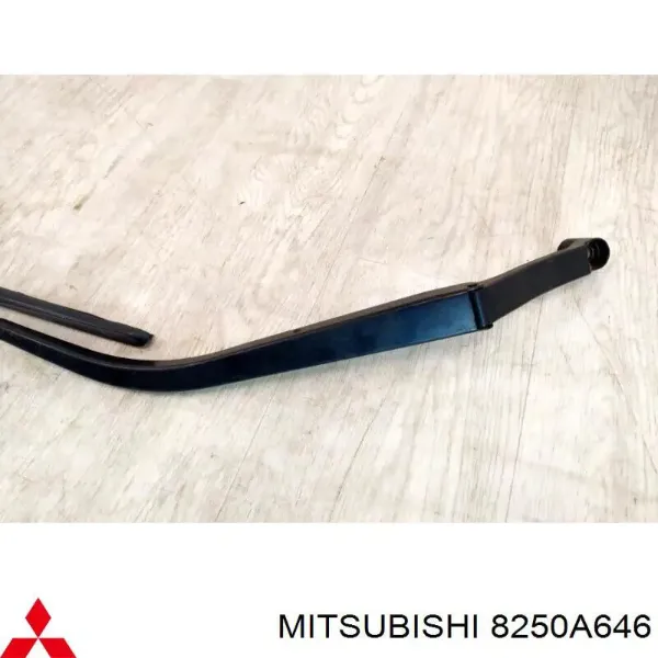 Braço de limpa-pára-brisas do pára-brisas para Mitsubishi Outlander II XL CWW