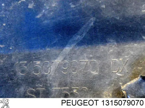 Pára-choque dianteiro, parte direita 1315079070 Peugeot/Citroen