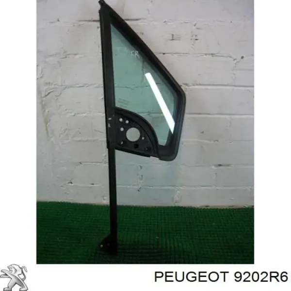 Compre Vidro de janelo da porta dianteira direita Peugeot Partner II 