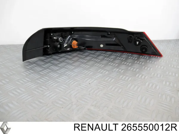Lanterna traseira esquerda 265550012R Renault (RVI)