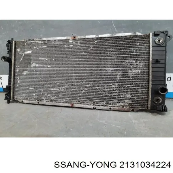 Radiador de esfriamento de motor 2131034224 Ssang Yong