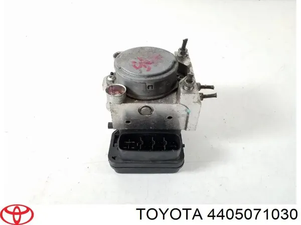 Unidade hidráulico de controlo ABS Toyota Hilux KUN25