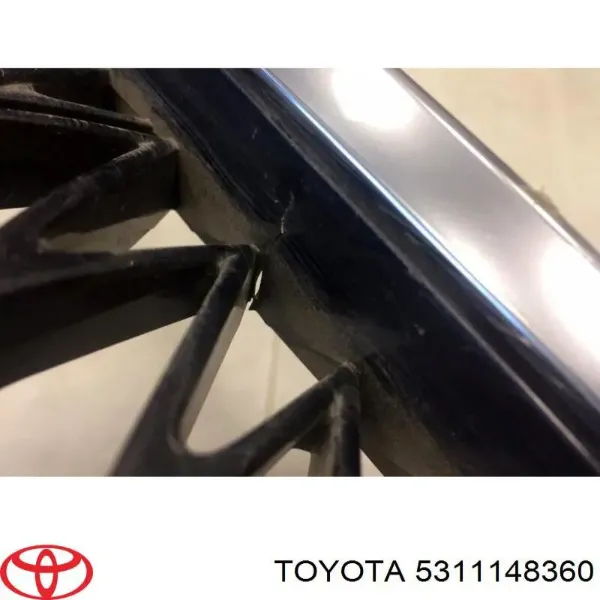 Grelha do radiador 5311148360 Toyota
