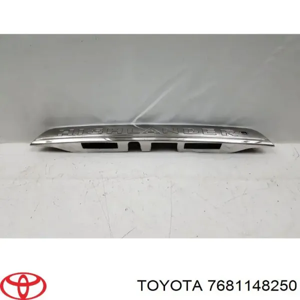 Placa sobreposta de porta-malas (de 3ª/5ª porta traseira) 7681148250 Toyota