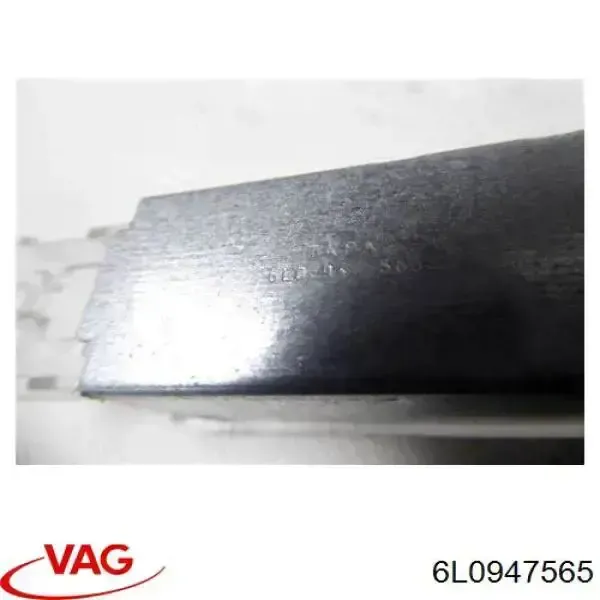 Quebra-luz da luz de fundo de porta-luvas 6L0947565 VAG