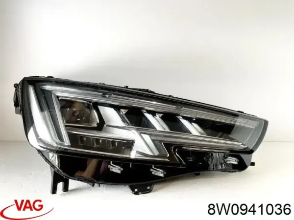 Luz direita 8W0941036 VAG