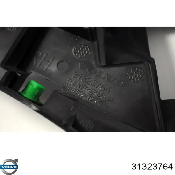 Consola direita do pára-choque traseiro externo 31323764 Volvo