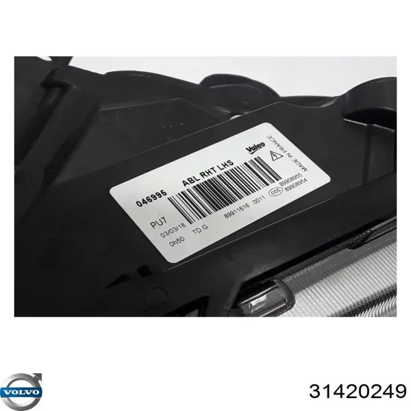 Luz esquerda 31420249 Volvo