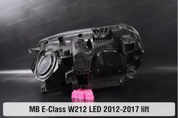 Luz esquerda A2128202739 Mercedes
