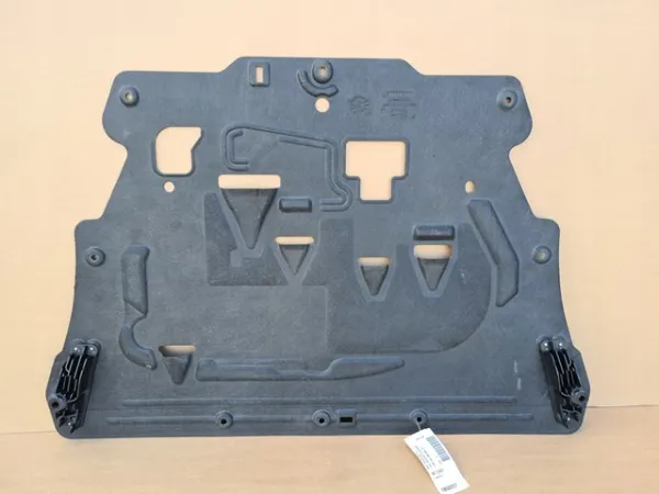 Proteção de motor, de panela (da seção de motor) 31378306 Volvo
