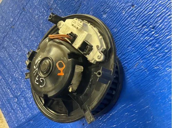  T1018594R VAG