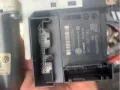 Motor de acionamento de vidro da porta dianteira direita Volkswagen Golf 1K1
