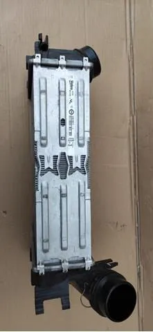 Radiador de intercooler 144962803R Nissan/Infiniti