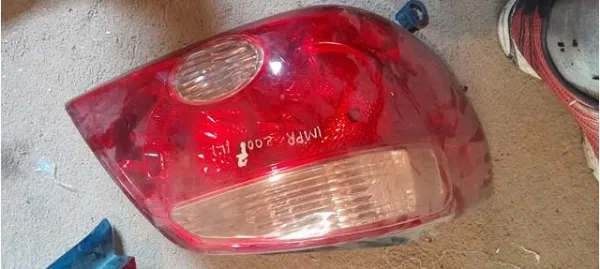 Lanterna traseira direita 8330A288 Mitsubishi