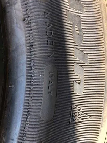 Pneus de inverno A018401141051 Mercedes