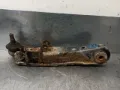 Braço oscilante inferior direito de suspensão dianteira Toyota Hiace H5