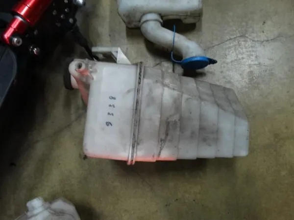 Compre 1789302040 Toyota Ressonador de filtro de ar