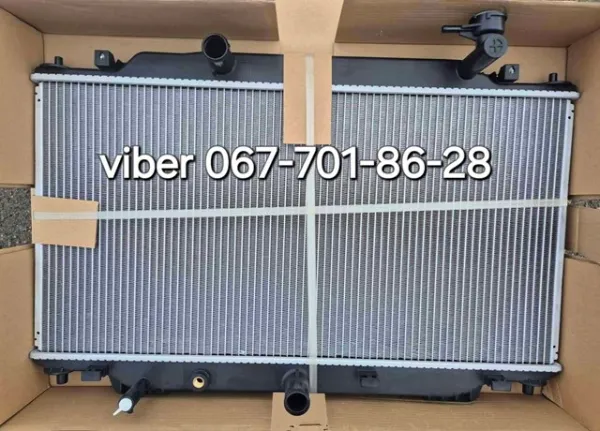 Radiador de esfriamento de motor PE2015200 Mazda