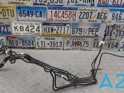 Tubo dianteiro esquerdo do freio K14745320 Mazda