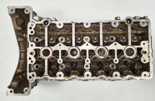 Cabeça de motor (CBC) R2710161201 Mercedes