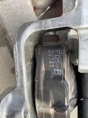 Coxim (suporte) esquerdo de motor A2472403200 Mercedes