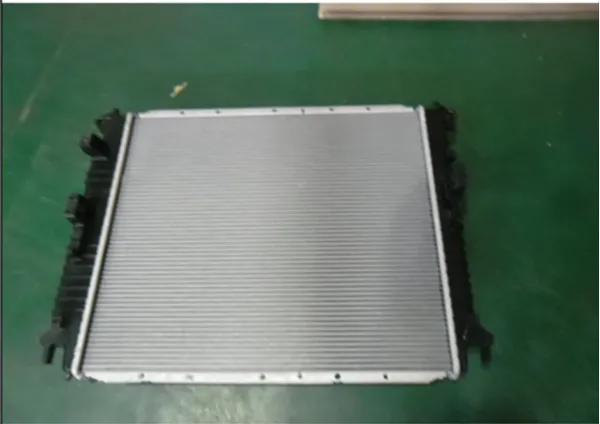 Radiador de esfriamento de motor SsangYong Rodius 