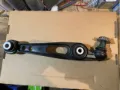 Braço oscilante inferior esquerdo de suspensão dianteira Land Rover Range Rover L494