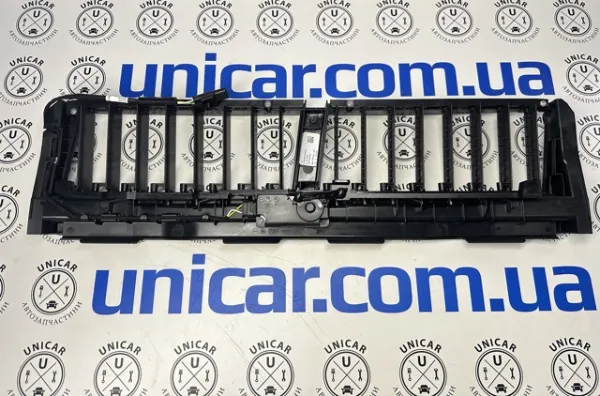 Perciana do radiador de esfriamento A2965000200 Mercedes